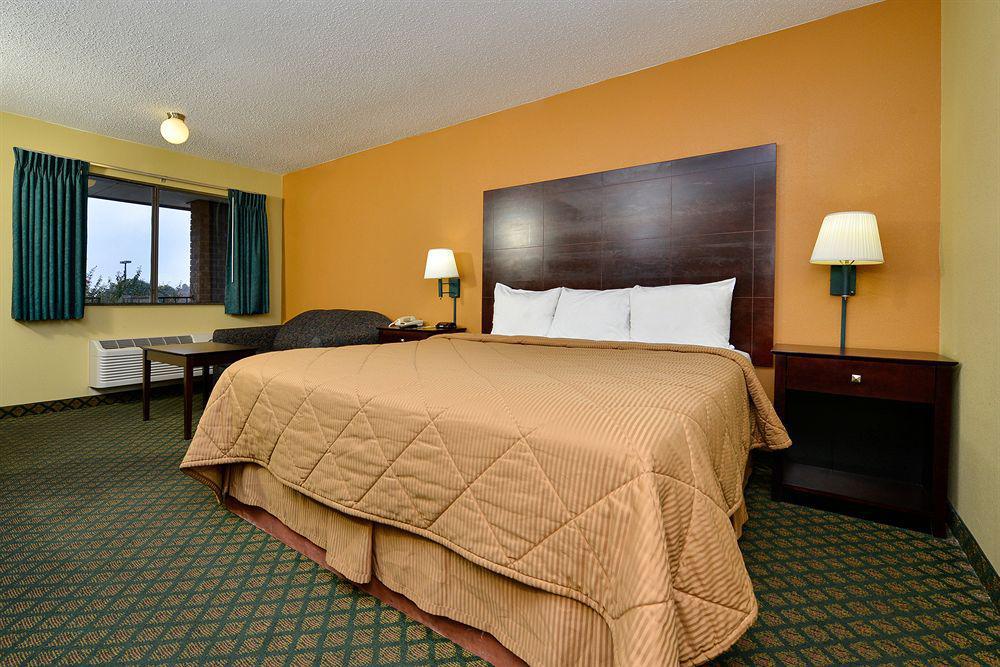 Super 8 By Wyndham Universal City Exterior foto